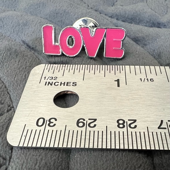 Pink Enameled “LOVE” Pin Brooch - Picture 2 of 2